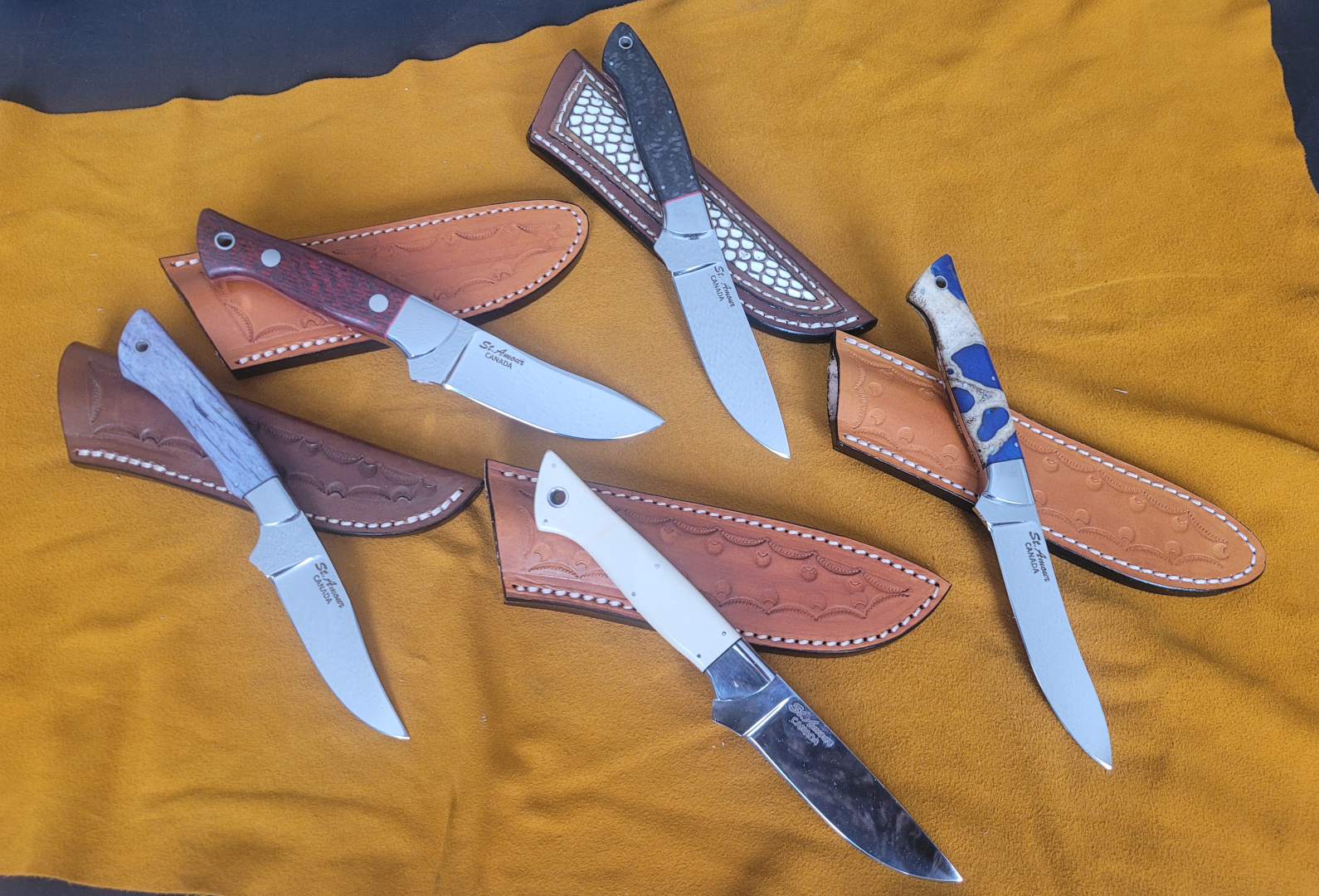 Set of Drop Point and Semi-Skinner Knives